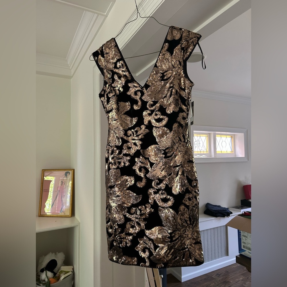 Guess Gold Sheath Dress V-Neck Sleeveless
